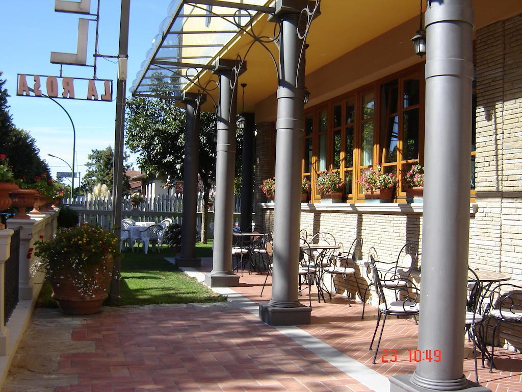 Hotel La Rosa Ronta Dış mekan fotoğraf