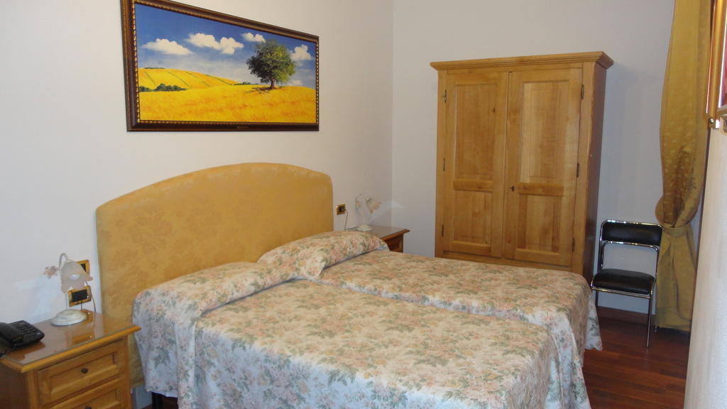Hotel La Rosa Ronta Oda fotoğraf