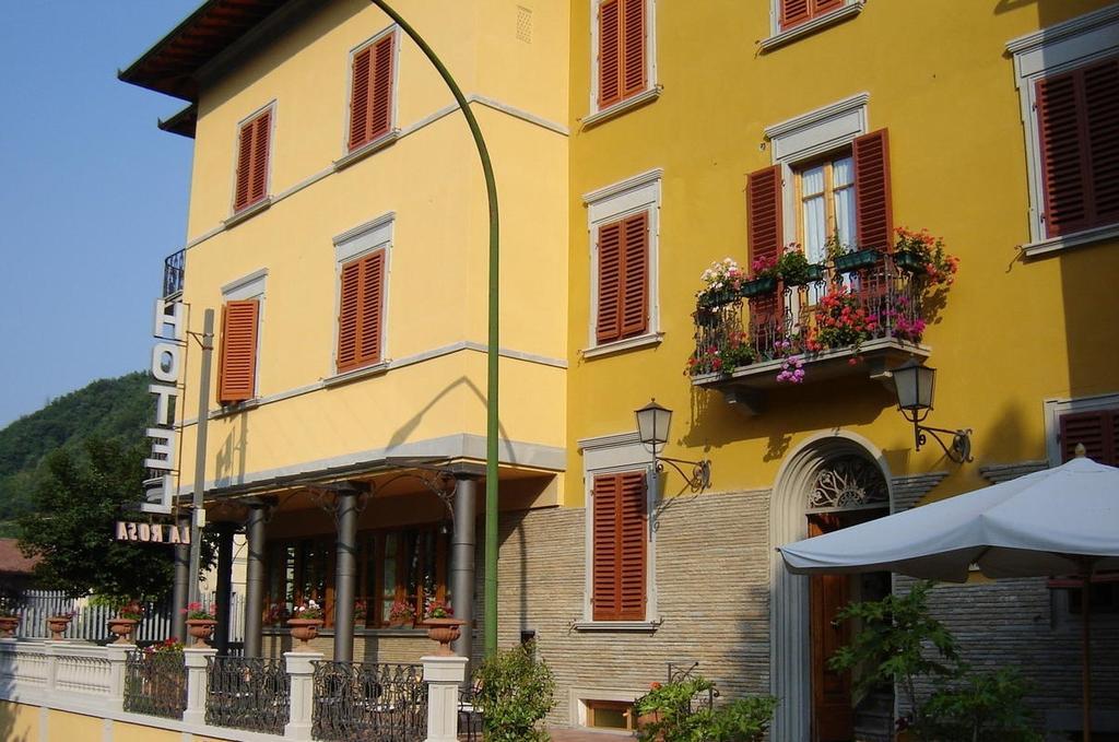 Hotel La Rosa Ronta Dış mekan fotoğraf